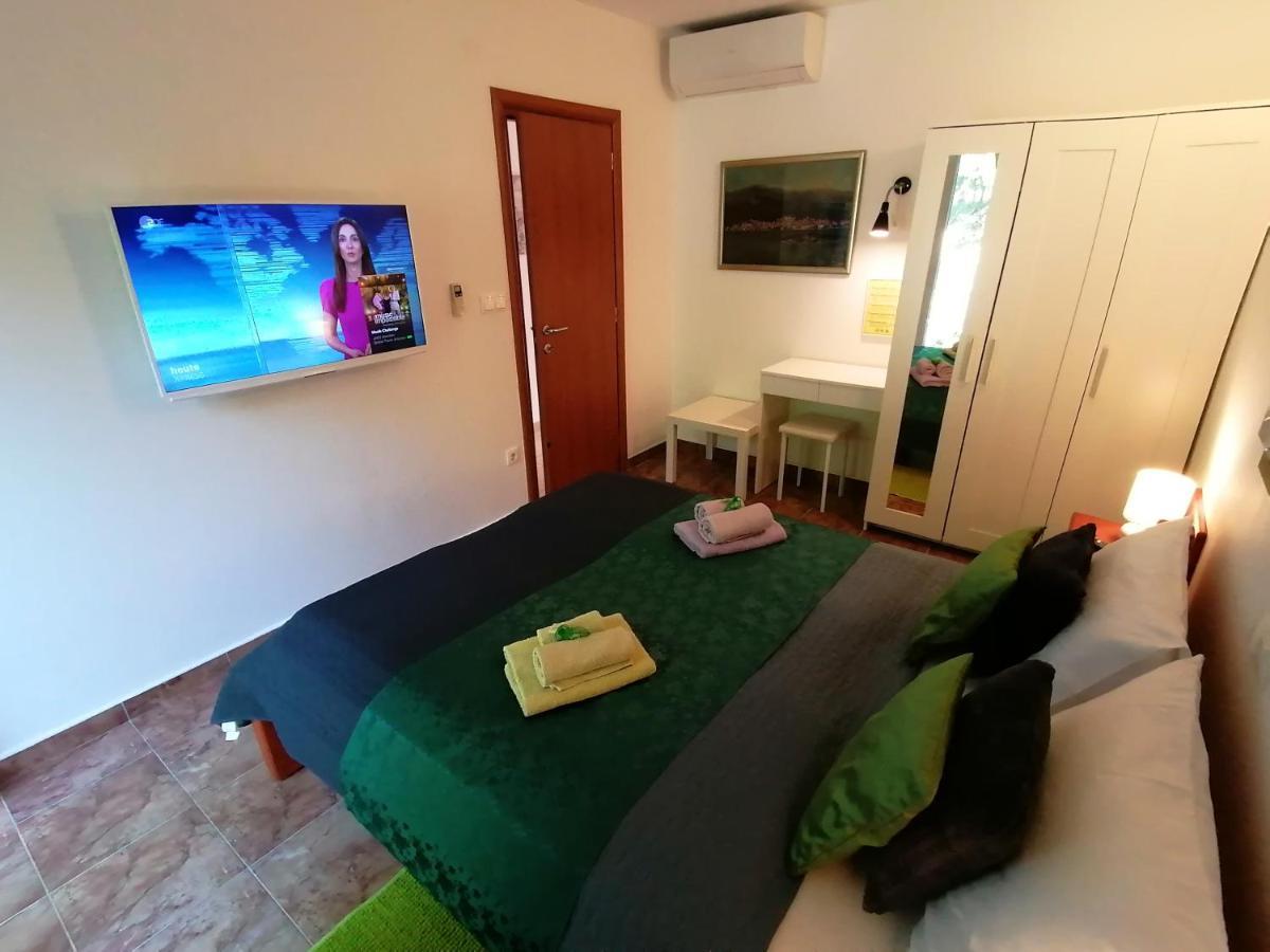 Kras The Forest House Krk 1 מראה חיצוני תמונה