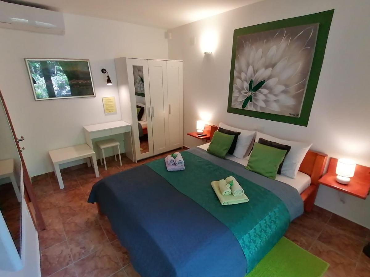 Kras The Forest House Krk 1 מראה חיצוני תמונה